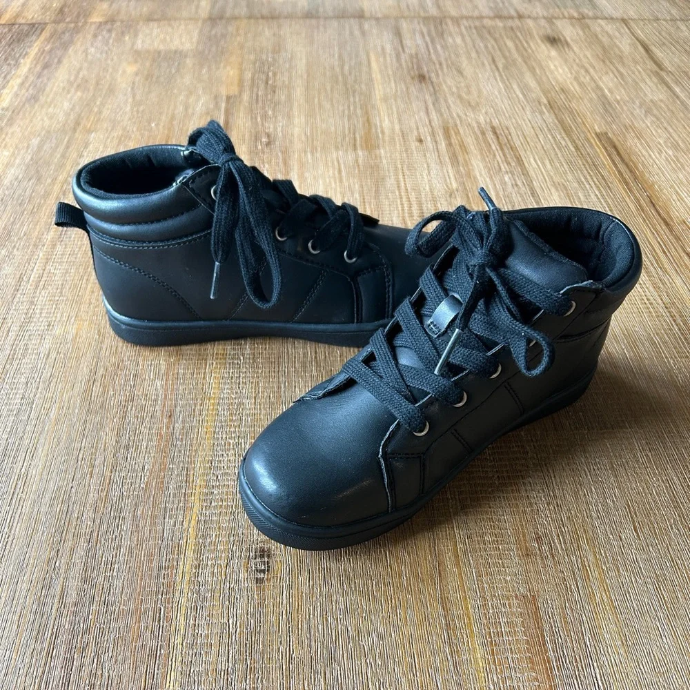 GAP Kids High-Top Sneakers, size 1, NWT